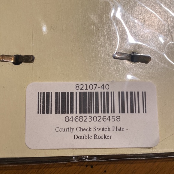 Courtly Check McKenzie-Child’s Outlet Cover Lot - Picture 11 of 11